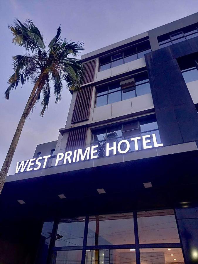 West Prime Hotel Calbayog Buitenkant foto