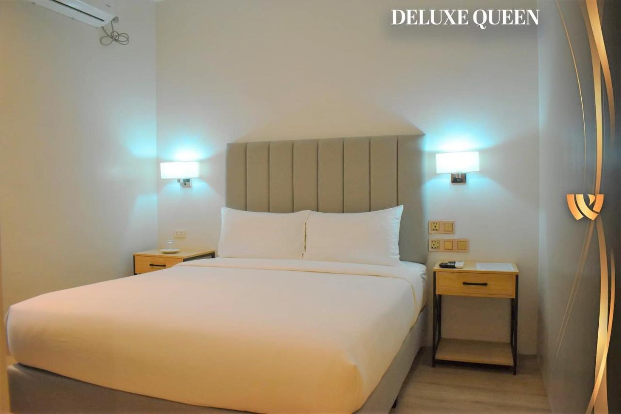 West Prime Hotel Calbayog Buitenkant foto